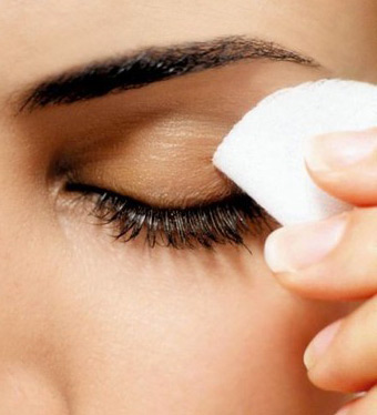 demaquillage yeux